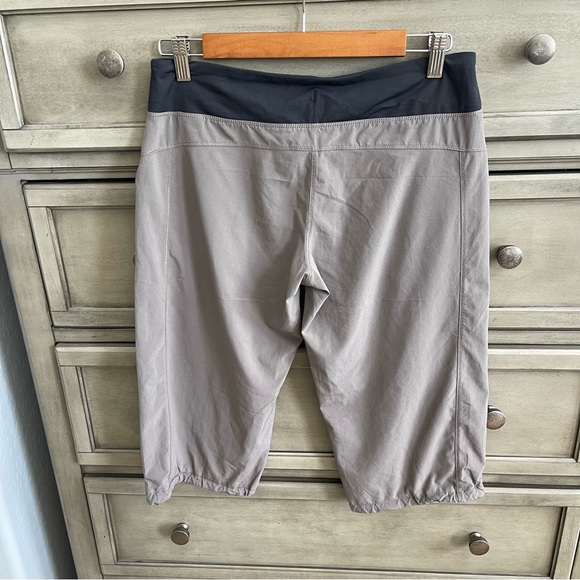 Lole capris. - Picture 2 of 3